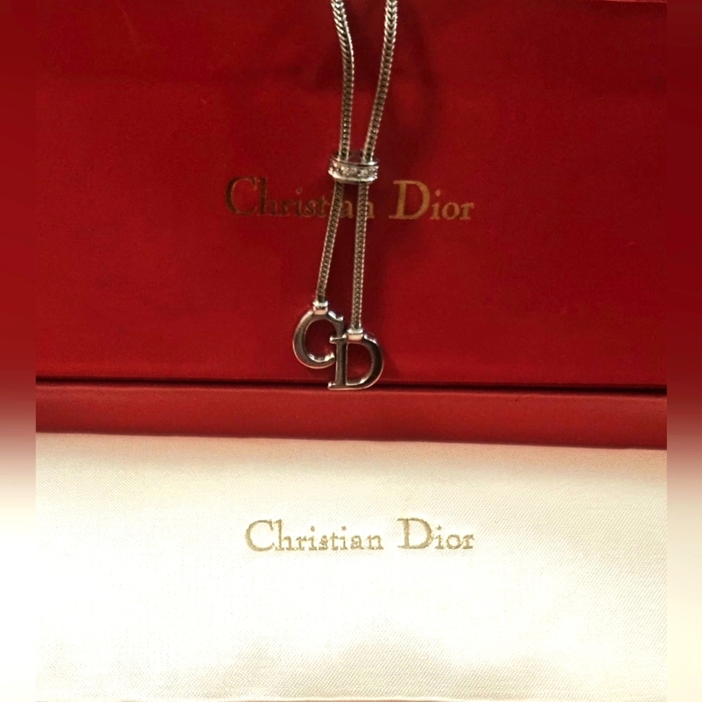 DIOR HANGING "CD" SILVER NECKLACE - Picture 2 of 5
